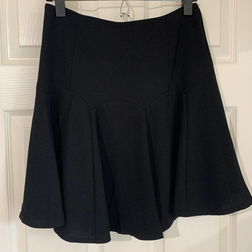 CeCe Pleated Black Skirt 18"